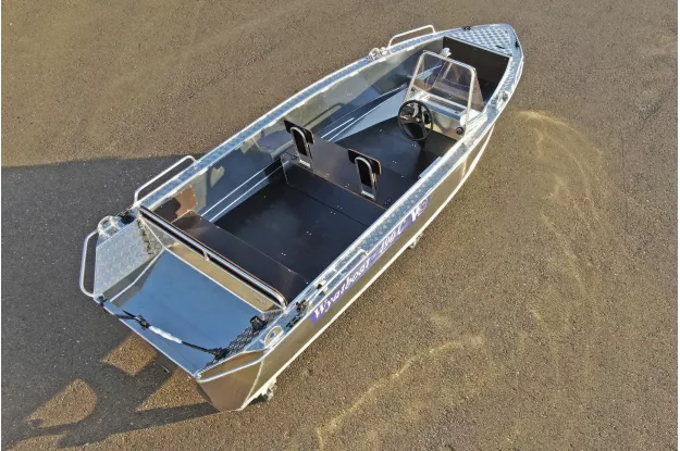 5 - Wyatboat-490 C 