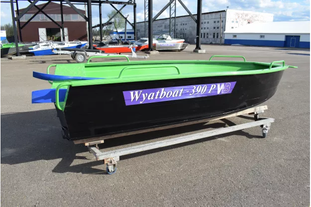 8 - Wyatboat-390Р Увеличенный борт 