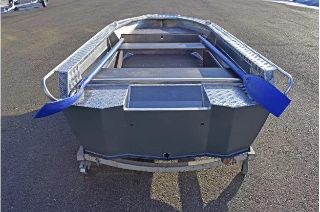 15 - Wyatboat-370 Р 