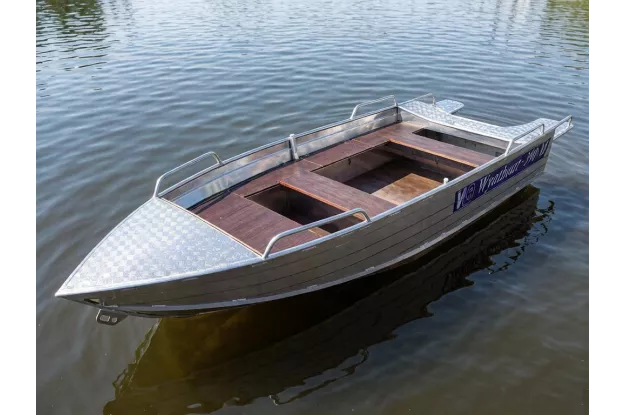1 - Wyatboat-390 M 