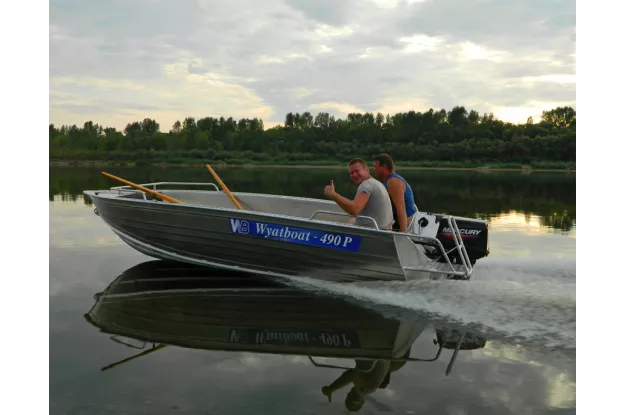 3 - Wyatboat-490 P 