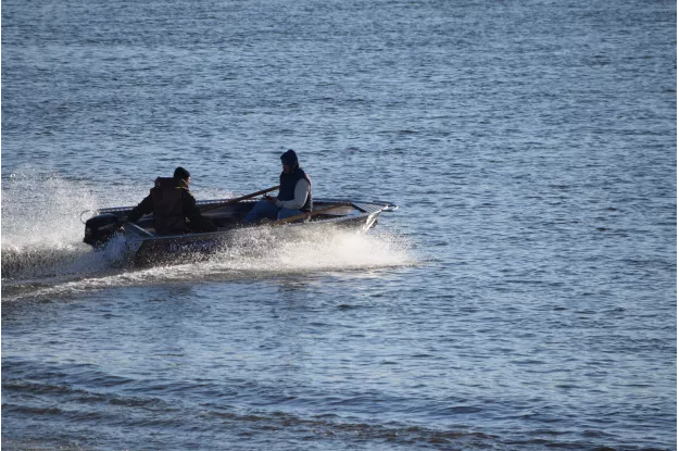 8 - Wyatboat-390 P (1) 