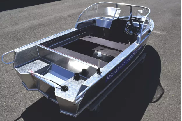3 - Wyatboat-390 DCM (1) 
