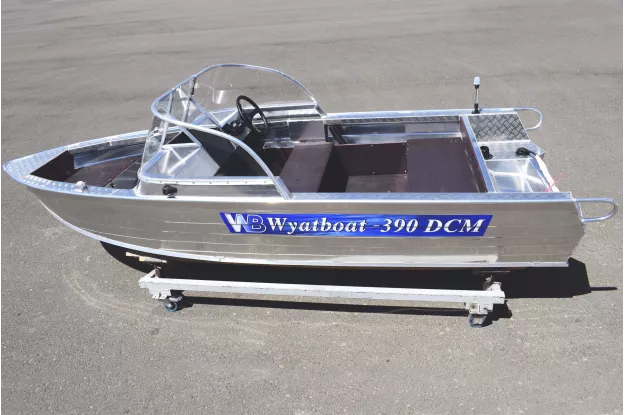 9 - Wyatboat-390 DCM (1) 